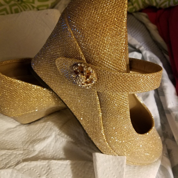 Shoes - Picture 3 of 3